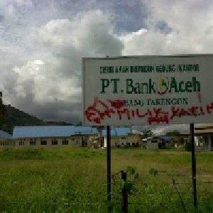 Genderang Perang di Tanah Kantor Bank Aceh Syariah
